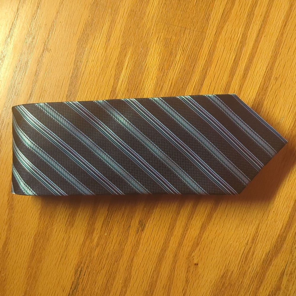 Chereskin neck tie